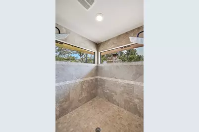 2002 Lakeway Boulevard, Lakeway, TX 78734 - Photo 14