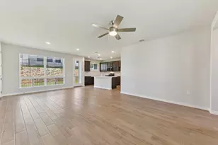 105 Antoinette Wy, San Marcos, TX 78666 - Photo 4