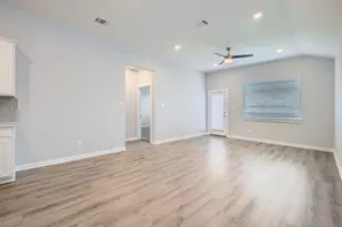 222 New Hampton Wy, San Marcos, TX 78666 - Photo 4