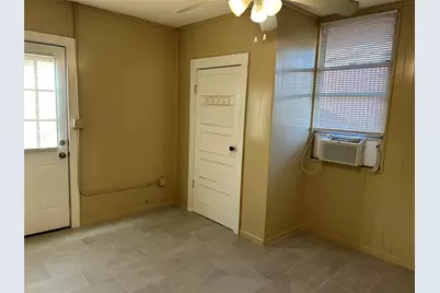 906 Haysel Street, Bastrop, TX 78602 - Photo 8