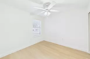 6824 Walkup Ln, Austin, TX 78747 - Photo 10