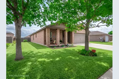 614 Lantana Avenue, Lockhart, TX 78644 - Photo 2