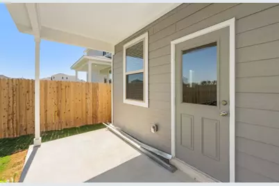 140 Green Berets Bend, Jarrell, TX 76537 - Photo 22