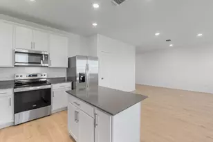 140 Green Berets Bnd, Jarrell, TX 76537 - Photo 6