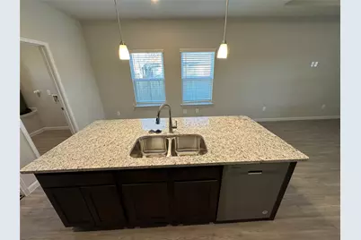 810 E Baxter Street E #A & B, Seguin, TX 78155 - Photo 8