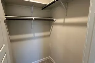 810 E Baxter Street E, Seguin, TX 78155 - Photo 16