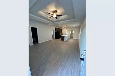 810 E Baxter Street E #A & B, Seguin, TX 78155 - Photo 4