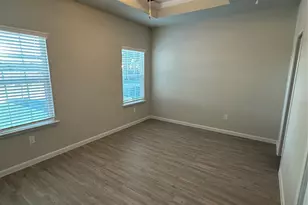 810 E Baxter Street E, Seguin, TX 78155 - Photo 18