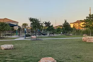 612 Ayinger Ln, Austin, TX 78728 - Photo 12