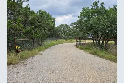 4400 Hilliard Road, San Marcos, TX 78666 - Photo 2