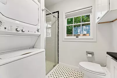 811 E 45th Street, Austin, TX 78751 - Photo 18