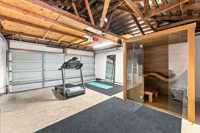 811 E 45th Street, Austin, TX 78751 - Photo 4