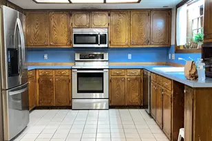 209 Oak Crest Ln, Georgetown, TX 78628 - Photo 8