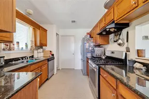 14003 Valley Grove Dr, Houston, TX 77066 - Photo 12