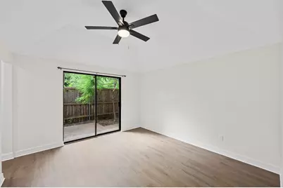 409 E 38th Street #101, Austin, TX 78705 - Photo 12