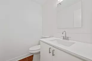 409 E 38th St, Austin, TX 78705 - Photo 20