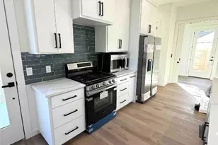 6809 Porter St, Austin, TX 78741 - Photo 4