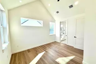 6809 Porter St, Austin, TX 78741 - Photo 14