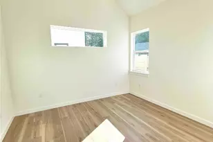 6809 Porter St, Austin, TX 78741 - Photo 8