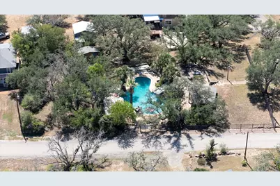 201 Laurel Lane, Spicewood, TX 78669 - Photo 22