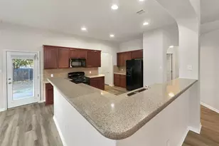 561 Bayou Bend Dr, Buda, TX 78610 - Photo 2