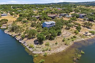 2406 Patriot Dr, Lago Vista, TX 78645 - Photo 4