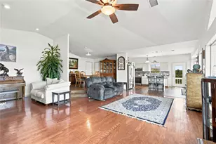 2406 Patriot Dr, Lago Vista, TX 78645 - Photo 12