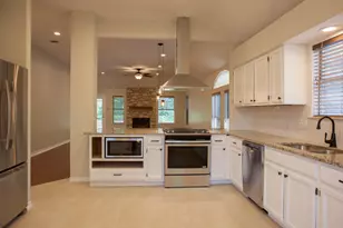 729 Shade Tree Dr, Austin, TX 78748 - Photo 4