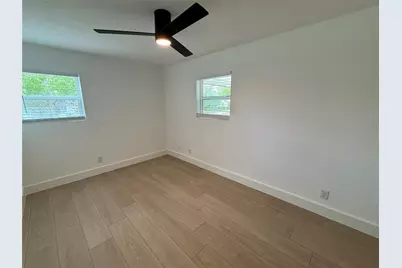 5805 N Hampton Drive, Austin, TX 78723 - Photo 16