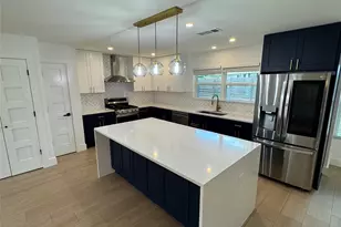 5805 N Hampton Dr, Austin, TX 78723 - Photo 6