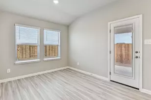 100 Honey Bee Rd, Jarrell, TX 76537 - Photo 10