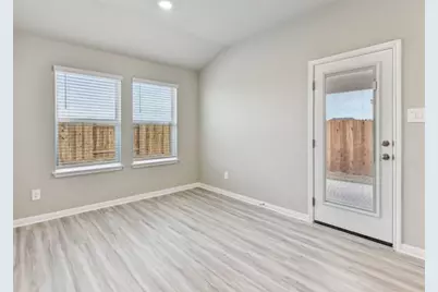 100 Honey Bee Road, Jarrell, TX 76537 - Photo 4