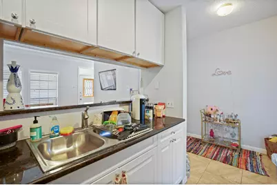 715 W 22 1/2 Street #101, Austin, TX 78705 - Photo 4