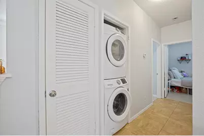 715 W 22 1/2 Street #101, Austin, TX 78705 - Photo 6