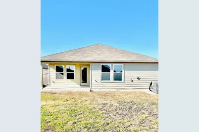 1420 London Way, Lockhart, TX 78644 - Photo 12