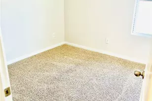 1420 London Wy, Lockhart, TX 78644 - Photo 6