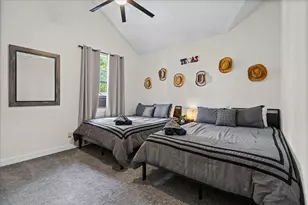 1201 S Garden St, Austin, TX 78702 - Photo 20
