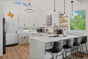 1201 S Garden St, Austin, TX 78702 - Photo 8