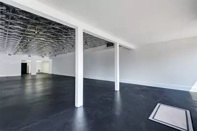 313 N Main Street, Taylor, TX 76574 - Photo 4
