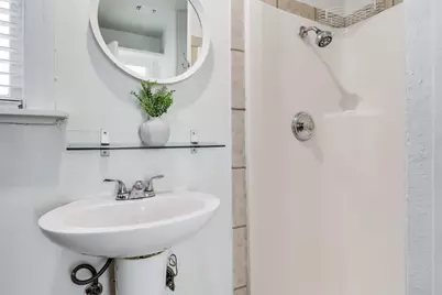 1105 W 43rd Street, Austin, TX 78756 - Photo 12