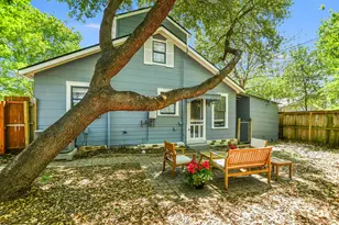1105 W 43rd St, Austin, TX 78756 - Photo 2