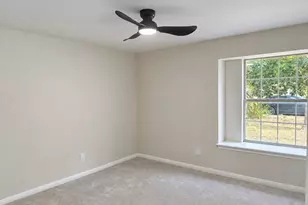 306 Debora Dr, Georgetown, TX 78628 - Photo 10