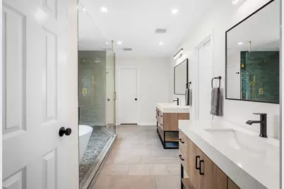 3401 Zebecca Creek Drive, Austin, TX 78732 - Photo 22
