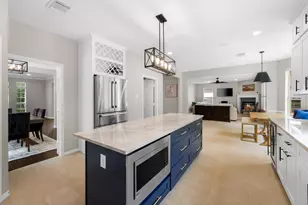 3401 Zebecca Creek Dr, Austin, TX 78732 - Photo 4