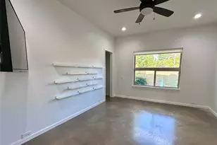 137 Mulberry Ln, Bastrop, TX 78602 - Photo 32