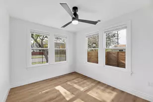 306 W Stassney Ln, Austin, TX 78745 - Photo 8
