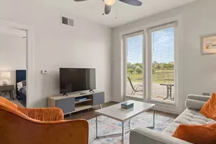 7200 Easy Wind Dr, Austin, TX 78752 - Photo 8