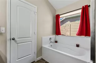 12202 Walter Vaughn Dr, Manor, TX 78653 - Photo 18