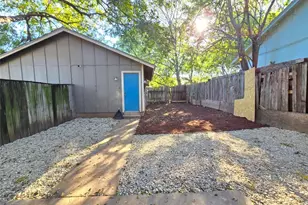 1305 Dobie Dr, Austin, TX 78753 - Photo 2