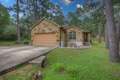 107 Nanakuli, Bastrop, TX 78602 - Photo 2
